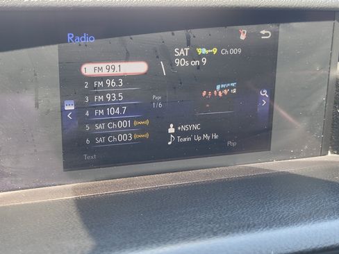 Used 2020 Lexus IS 300 RWD image 15