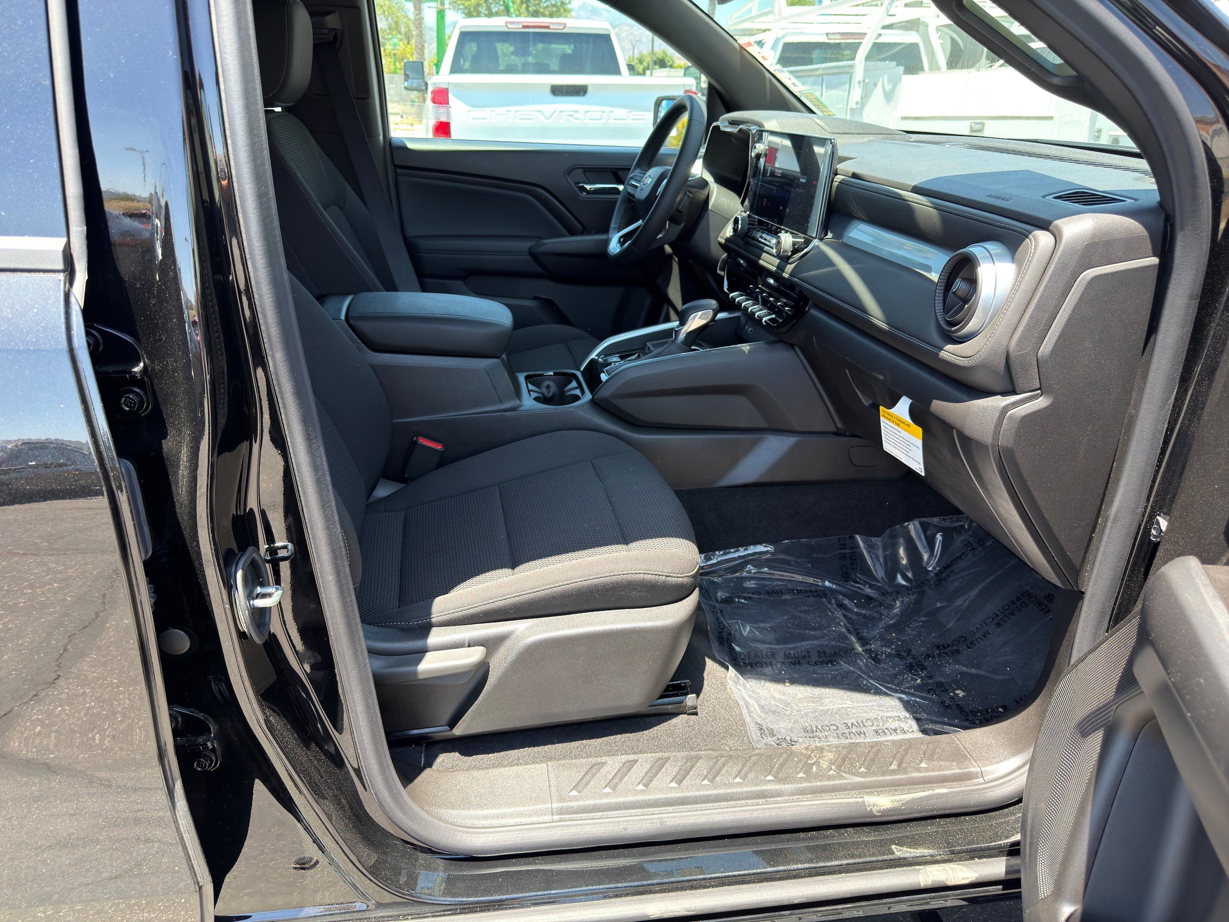 Used 2026 Chevrolet Colorado LT RWD image 10