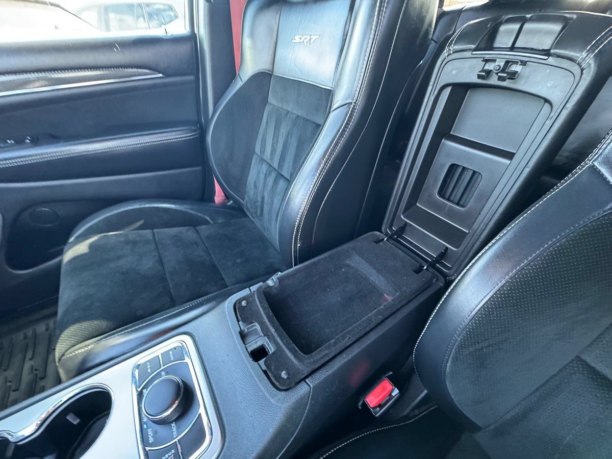 Used 2017 Jeep Grand Cherokee SRT AWD/4WD image 23