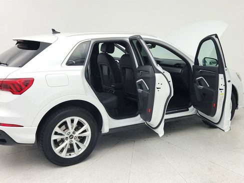 Used 2025 Audi Q3 2.0T Premium AWD/4WD image 12