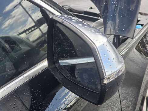 Used 2018 Audi SQ5 Prestige w/ Prestige Package image 32