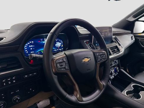 Used 2024 Chevrolet Tahoe High Country AWD/4WD image 10