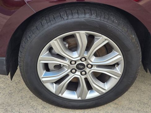 Used 2023 Ford Edge Titanium AWD/4WD image 9