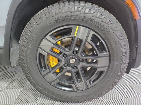 Used 2022 Rivian R1S Launch Edition AWD/4WD image 11