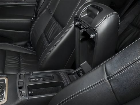 Used 2014 Jeep Grand Cherokee Limited AWD/4WD image 12