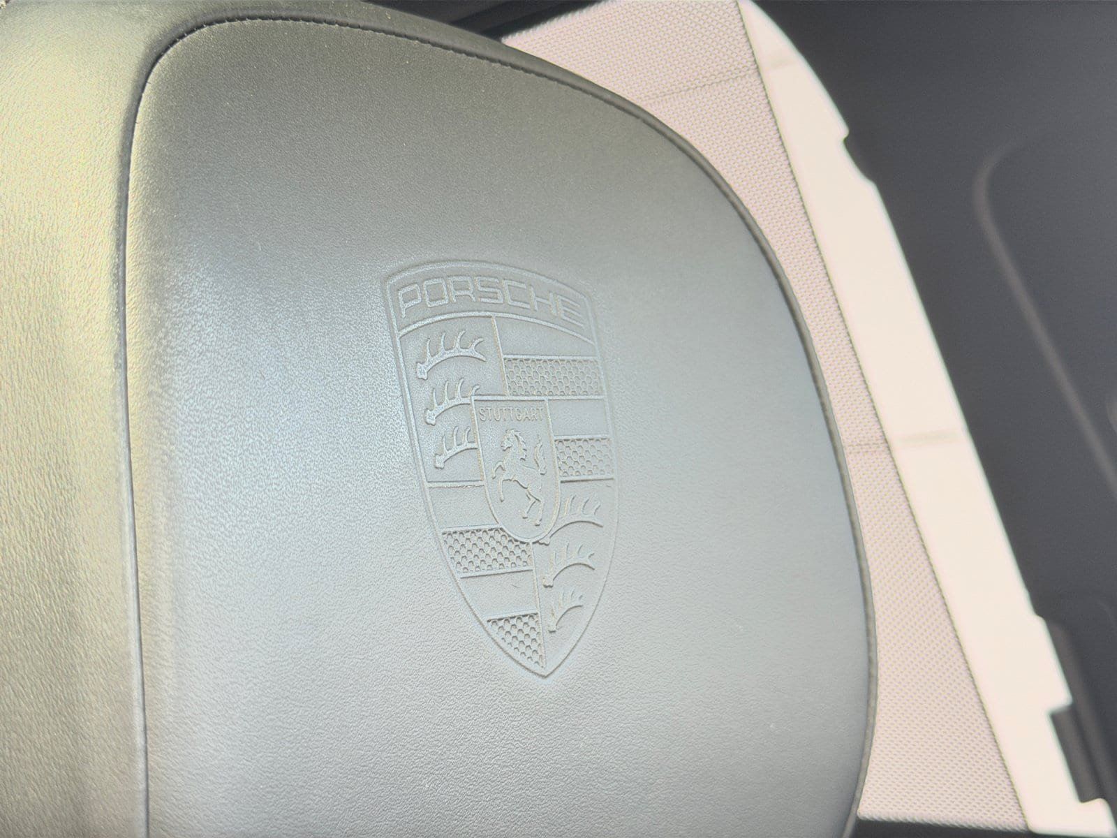 Certified 2025 Porsche Cayenne S AWD/4WD image 28