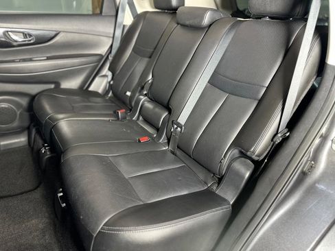 Used 2019 Nissan Rogue SL FWD image 33