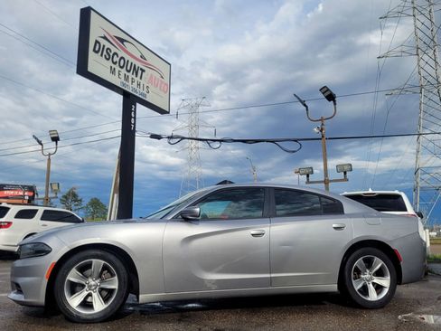 Used 2016 Dodge Charger SXT w/ Navigation & Travel Group image 13