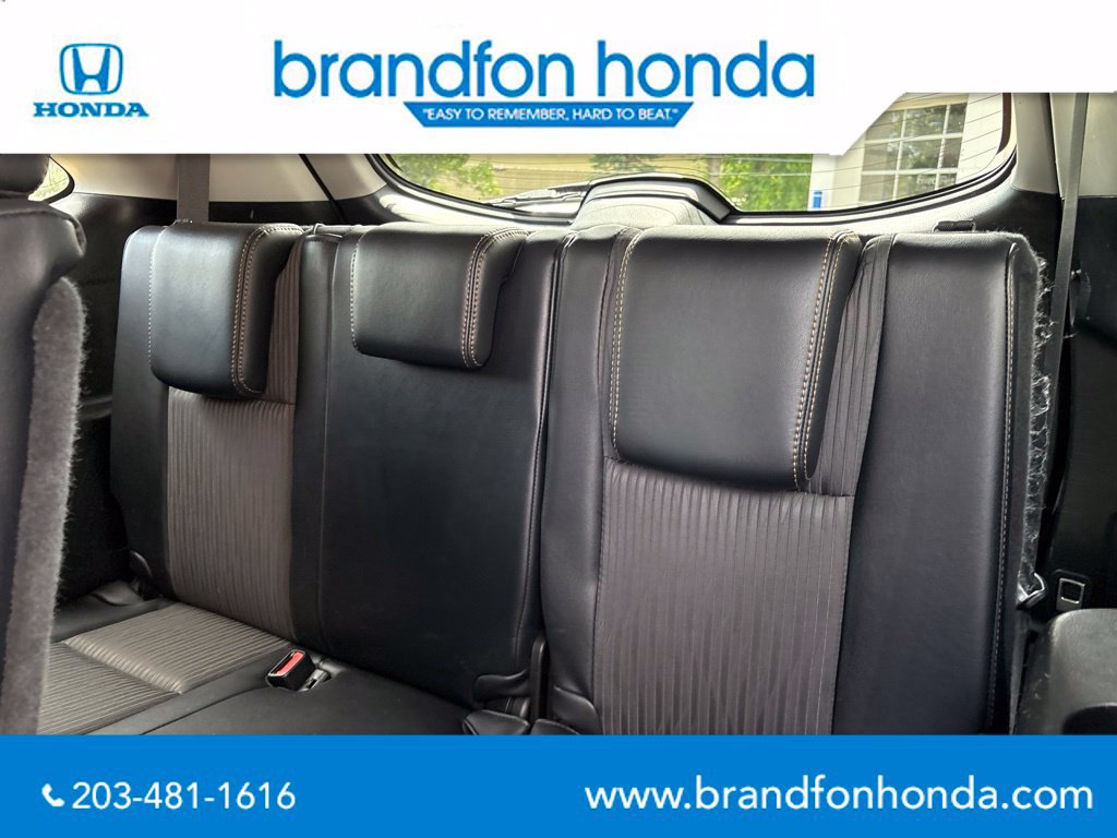 Used 2017 Toyota Highlander Plus AWD/4WD image 25