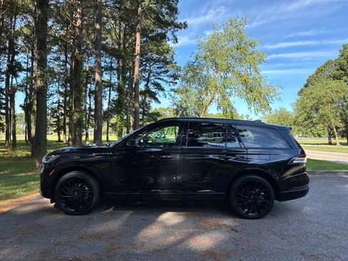 Certified 2025 Lincoln Aviator Reserve w/ Luxury Package AWD/4WD image 6