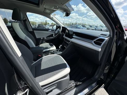 New 2026 Volkswagen Taos SE AWD/4WD image 29
