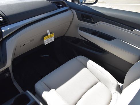 New 2026 Honda Odyssey EX-L image 24