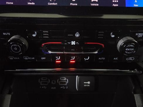 New 2025 Jeep Grand Cherokee Limited w/ Trailer Tow Package image 26