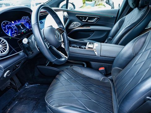 Used 2023 Mercedes-Benz EQS 580 580 image 19