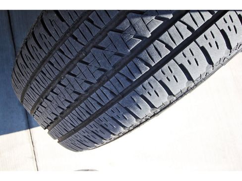 Used 2025 RAM 1500 Laramie w/ Sport Appearance Package image 32