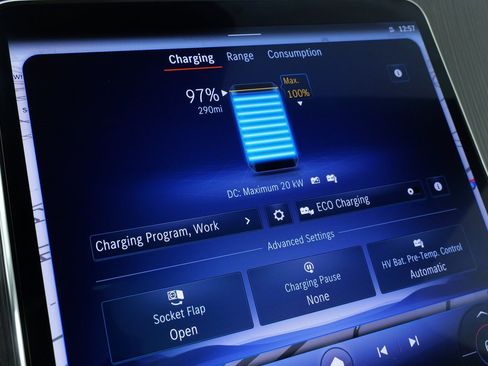 Used 2023 Mercedes-Benz EQE 500 4MATIC Sedan image 47