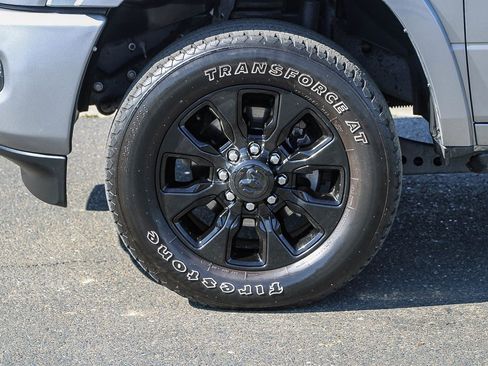 Used 2024 RAM 3500 Limited AWD/4WD image 9