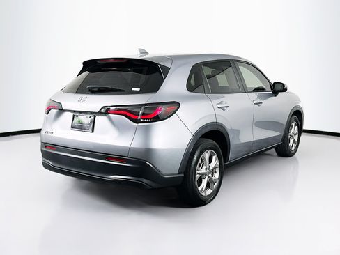 Used 2025 Honda HR-V LX image 9