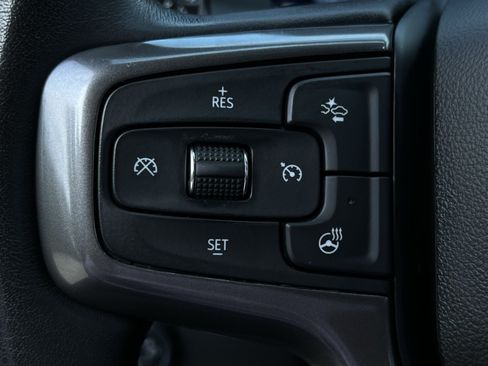 Used 2022 Chevrolet Silverado 1500 ZR2 w/ Technology Package AWD/4WD image 22