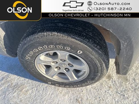 Used 2005 Dodge Dakota SLT image 9