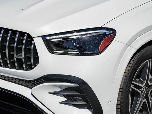 Used 2025 Mercedes-Benz GLE 53 AMG 4MATIC image 8