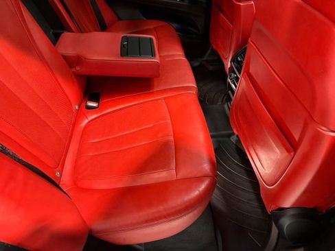 Used 2017 BMW X5 M image 29