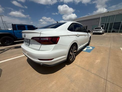 Used 2019 Volkswagen Jetta GLI FWD image 6