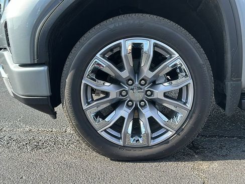 Certified 2025 GMC Sierra 1500 Denali w/ Denali Reserve Package image 14