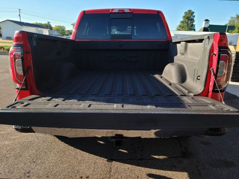 Used 2018 GMC Sierra 1500 SLT image 26