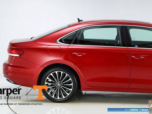 Used 2022 Volkswagen Passat 2.0T FWD image 49