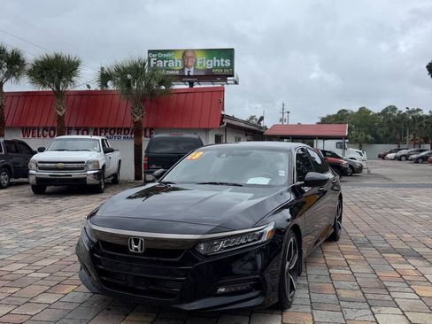 Used 2018 Honda Accord Sport image 12