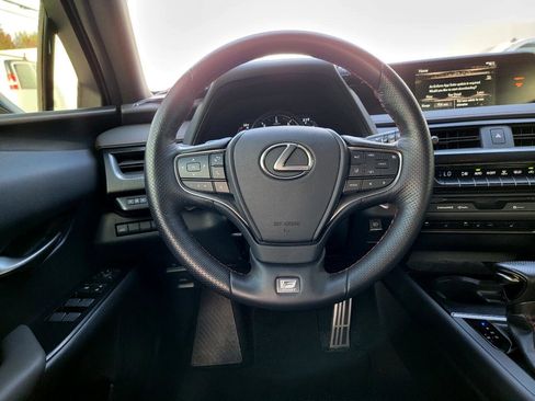 Used 2019 Lexus UX 200 F Sport image 25