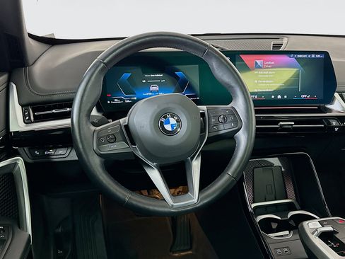 Used 2025 BMW X1 xDrive28i w/ Convenience Package image 18