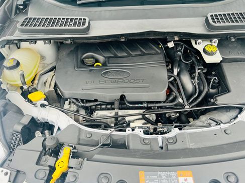 Used 2017 Ford Escape SE w/ SE Cold Weather Package image 36