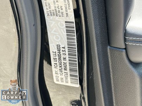 Used 2022 Jeep Grand Cherokee L Laredo w/ Luxury Tech Group I AWD/4WD image 19