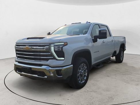 Used 2025 Chevrolet Silverado 3500 LTZ AWD/4WD image 1