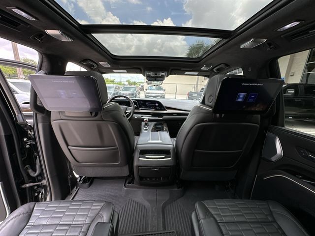 Certified 2024 Cadillac Escalade ESV Premium Luxury Platinum AWD/4WD image 29