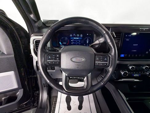 Used 2025 Ford F450 Platinum AWD/4WD image 11