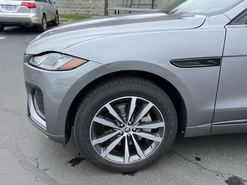 Certified 2025 Jaguar F-PACE R-Dynamic S image 13