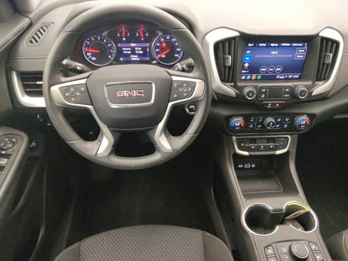 Used 2023 GMC Terrain SLE w/ Driver Convenience Package image 22