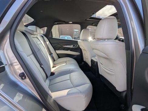 Used 2013 INFINITI M56 x w/ Sport Pkg image 14