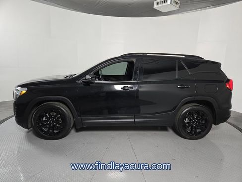 Used 2021 GMC Terrain SLE w/ Elevation Edition image 3