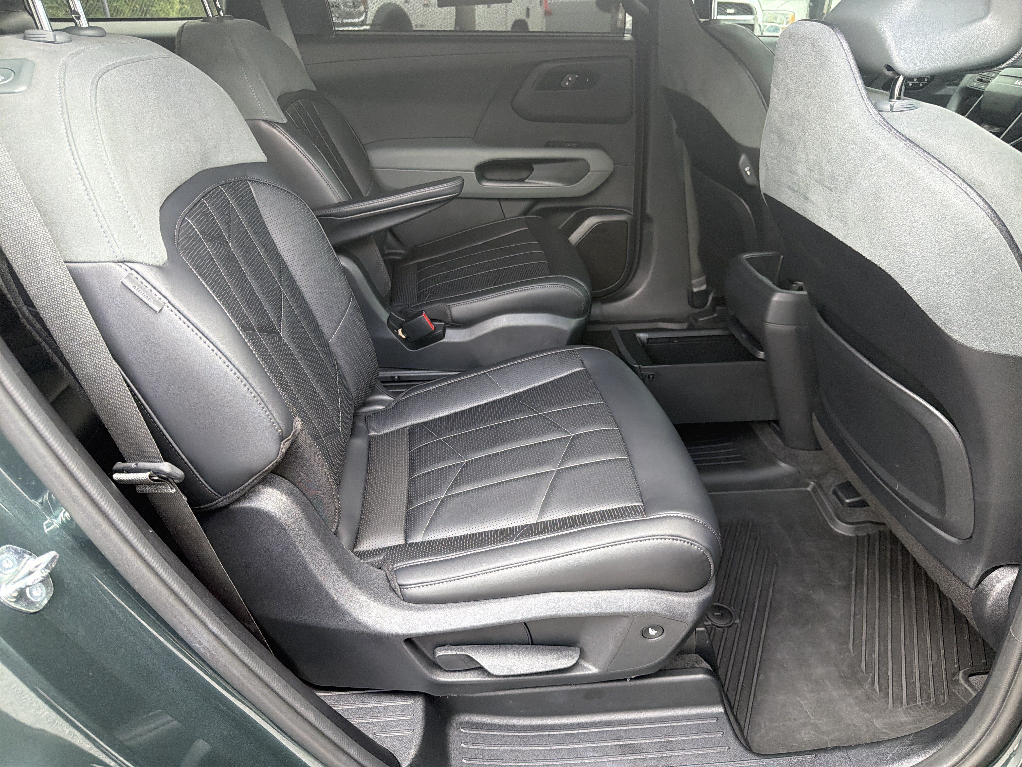 Used 2027 Kia Telluride SX Prestige X-Pro AWD/4WD image 18