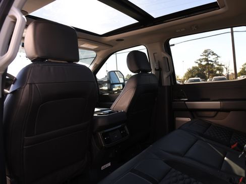 New 2026 Ford F250 Lariat w/ Black Appearance Package image 57