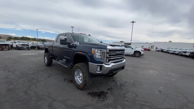 Used 2020 GMC Sierra 3500 SLT w/ SLT Premium Plus Package AWD/4WD image 2