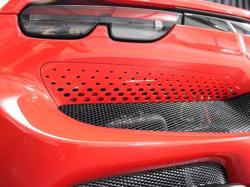 Used 2025 Ferrari 296 GTS image 33