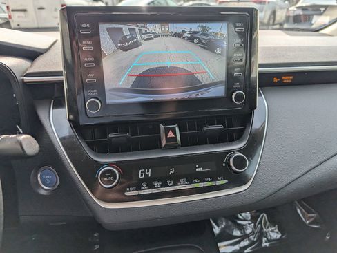 Used 2020 Toyota Corolla LE image 23