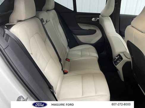 Used 2023 Volvo XC40 B5 Plus w/ Driver Assist Package AWD/4WD image 23