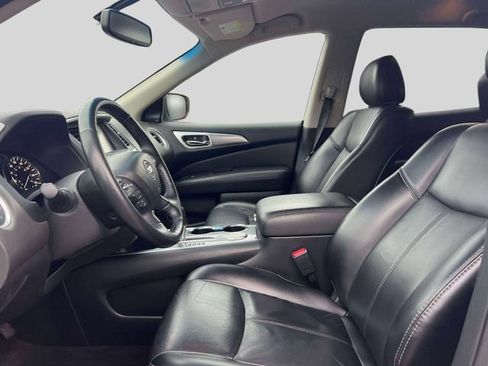 Used 2020 Nissan Pathfinder SL FWD image 17