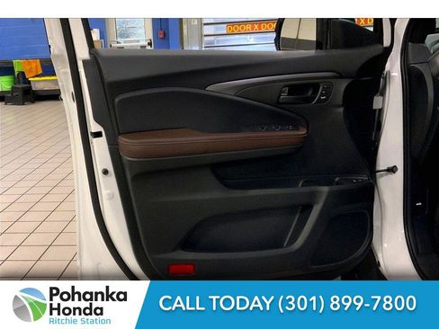 Used 2024 Honda Passport EX-L image 25